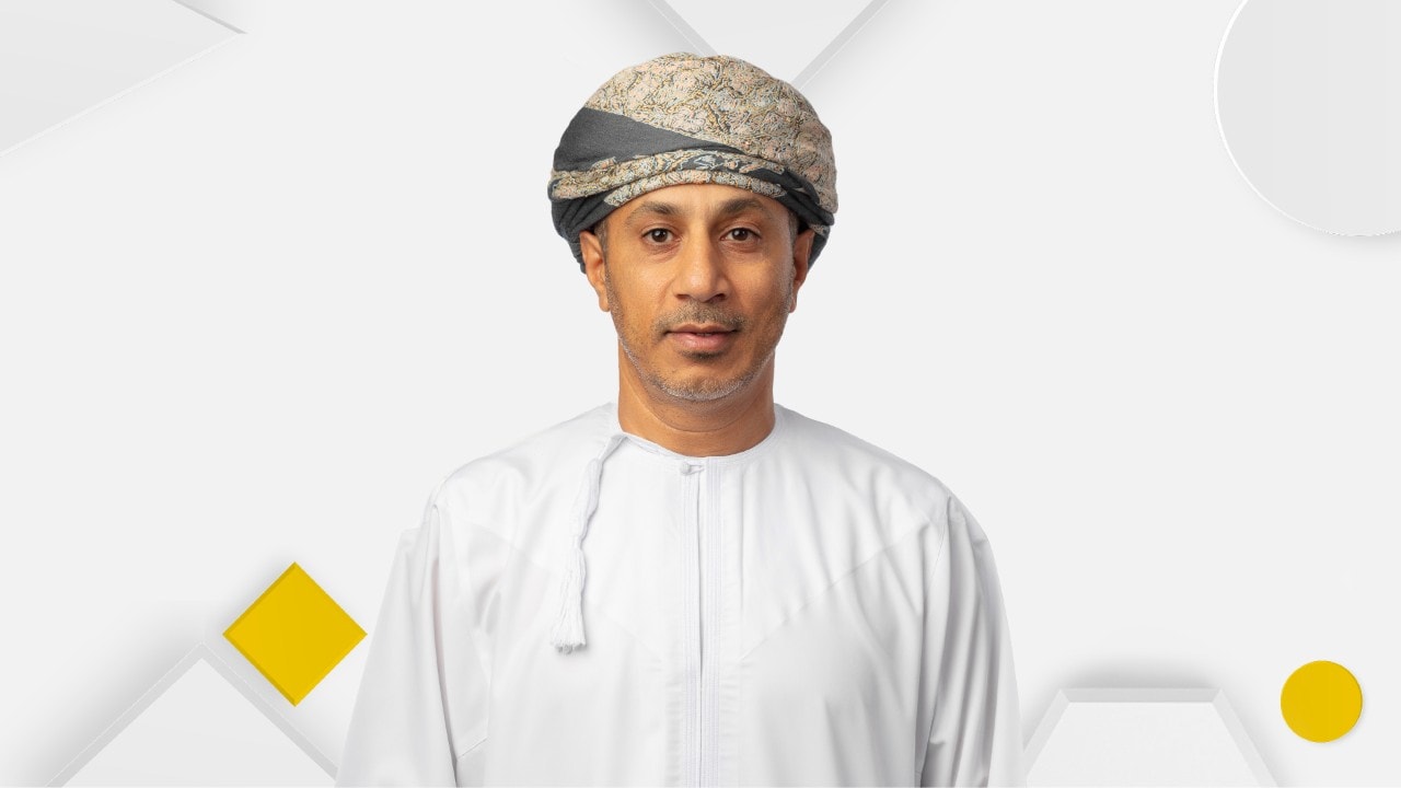 علي بن يحيى العامري -مدير عام البيع والتوريد والتوزيع - عُمان والإمارات