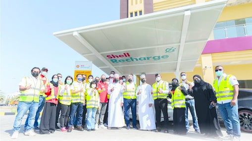 تدشين الشاحن الكهربائي عمان 2