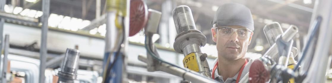 Engineer working with Shell Lubricants