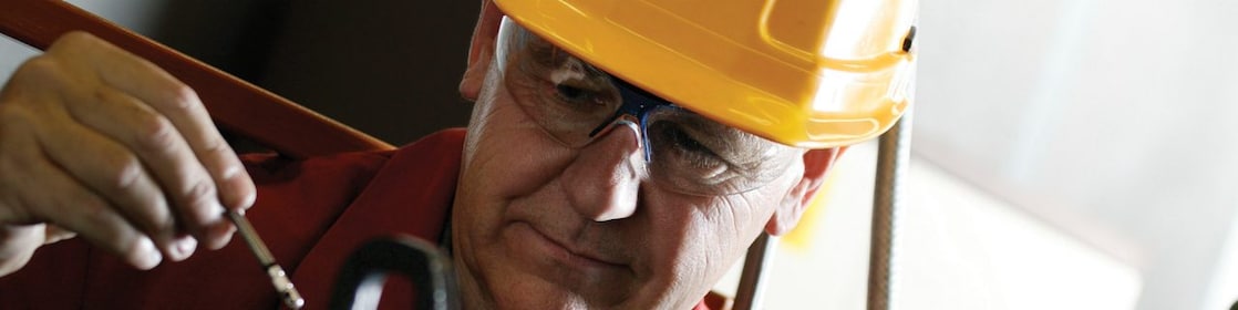Shell worker with helmet