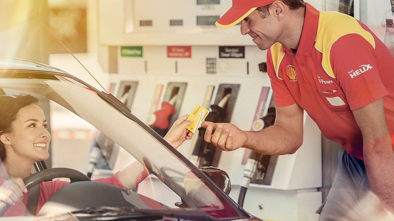paying at shell station